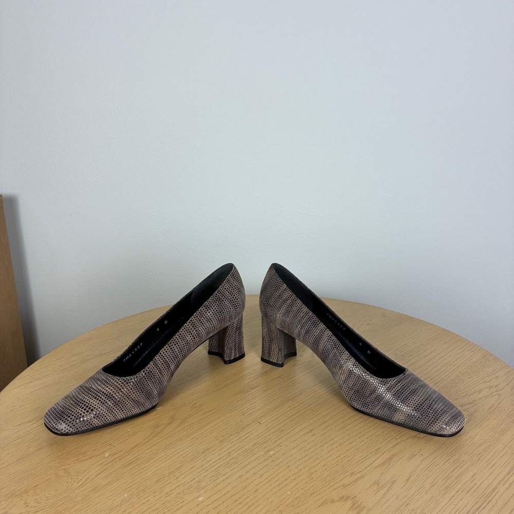 Stuart Weitzman Lizard Embossed Leather Square Toe Block Heel Pumps Women's 6 - Picture 3 of 8
